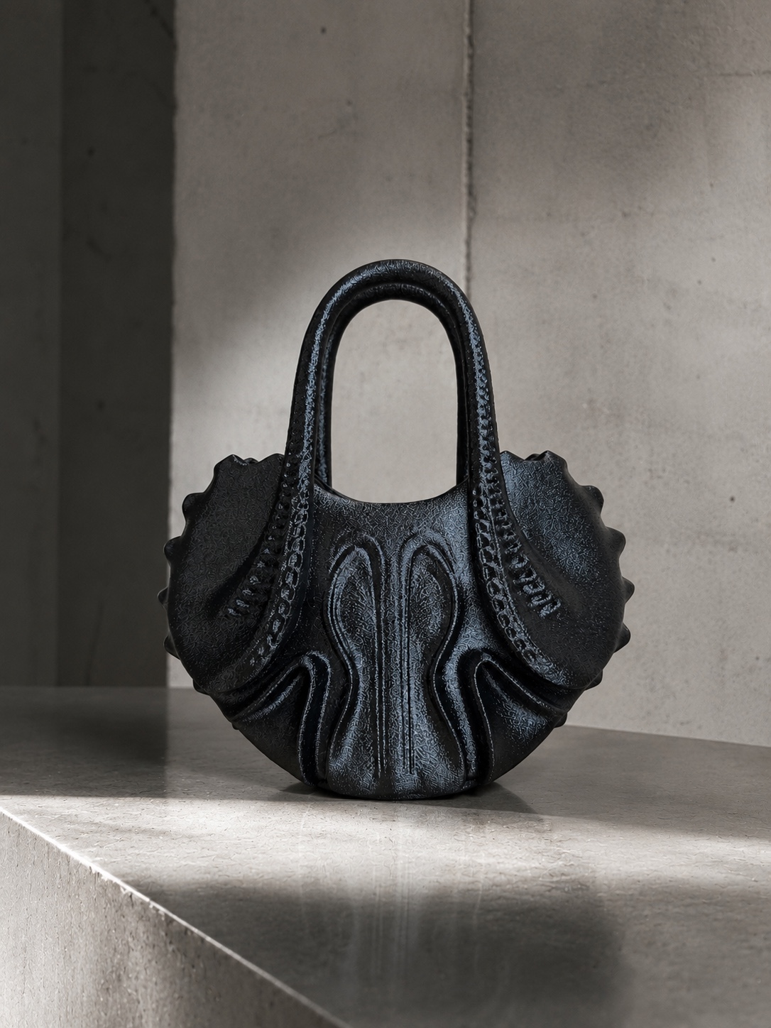 OCTAVE handbag, front view