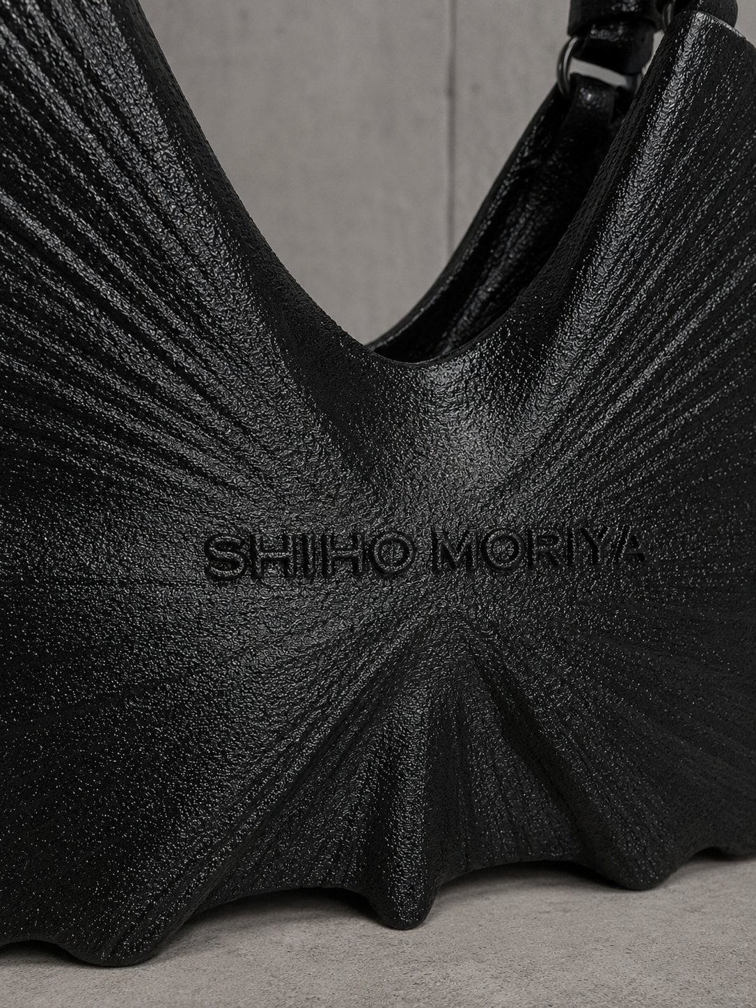Detail: handle opening